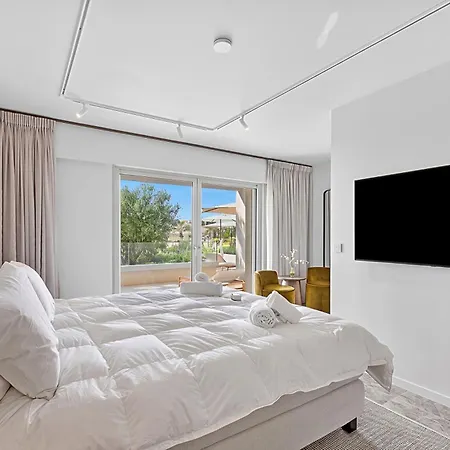 Domaine De Cocagne With Shared Pool